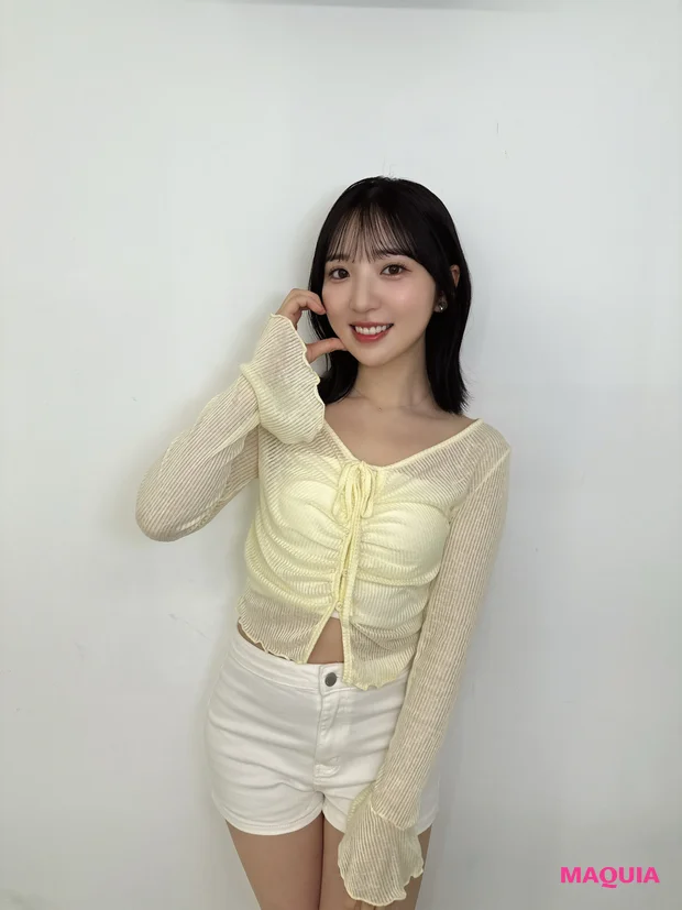 声優豊田萌絵さん　マキアオフショット　ハートポーズ