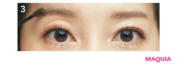 3 Bを眉全体に。Aで描いた部分と自眉に一体感が出るよう眉山→眉尻へ馴染ませたら完成。