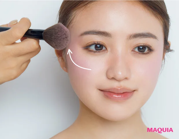 ヘア&メイク 福岡玲衣さんおすすめの2026年春ベースメイク チークの付け方