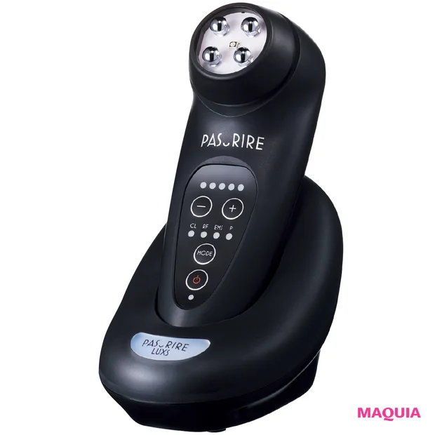 森絵梨佳のバズリ美容 パスリルリュクスの美顔器