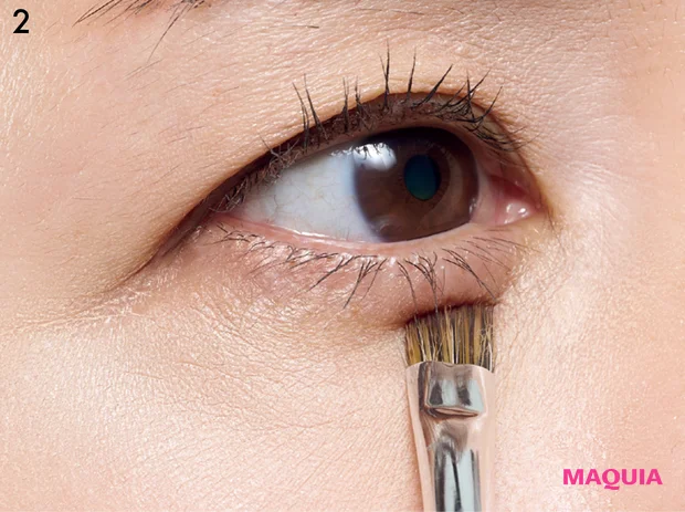 黒ぐま×たるみぐまタイプのくまカバー＆涙袋メイクのテクニック コンシーラーをのせる 目の下