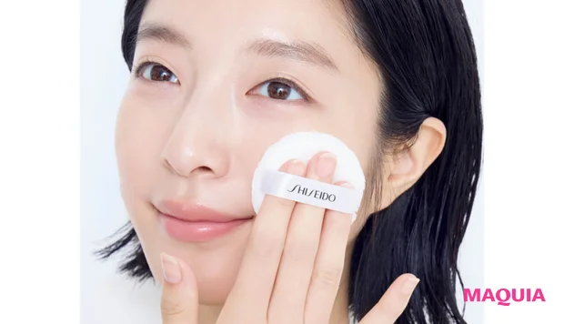 グレーぐすみにおすすめのパウダーの使い方 粉をのせる