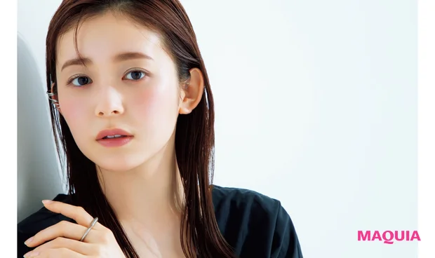 +ハイライトカラーで洗練された透明美肌に