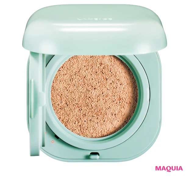 「サウナに入っても落ちないと話題のクッションは、マスクのメイク崩れ対策にピッタリ」(M)。Neo Cushion Matte 21N ¥3989