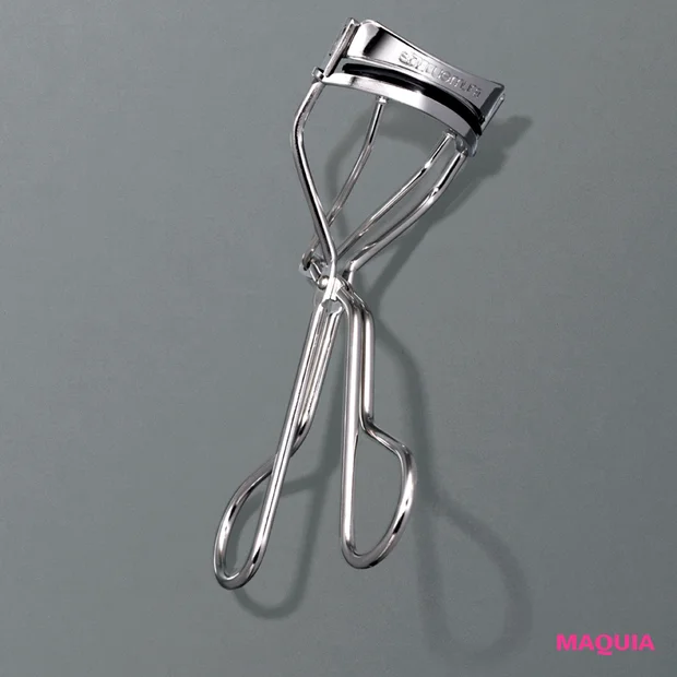 シュウ ウエムラ アイラッシュカーラー W マキア 美女子ネタ