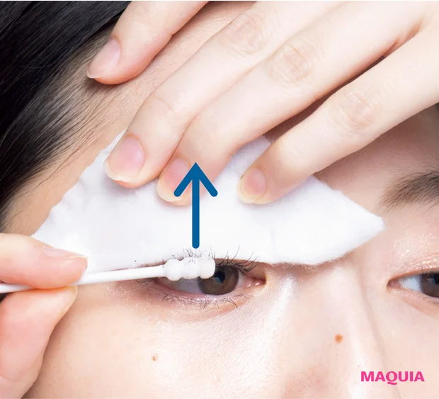 コットン&綿棒でオフが正解！ 夏に必須のウォータープルーフマスカラの落とし方をおさらい_4