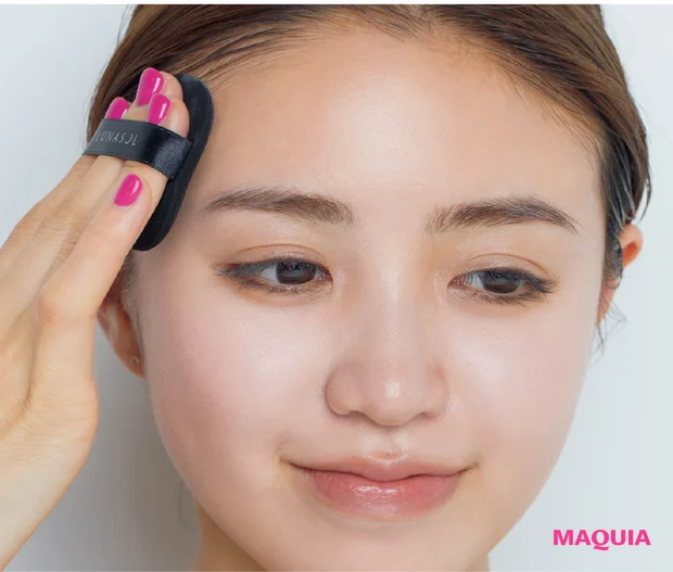 ヘア&メイク paku☆chanさんおすすめの2026年最新ベースメイク パフでファンデーションを塗布