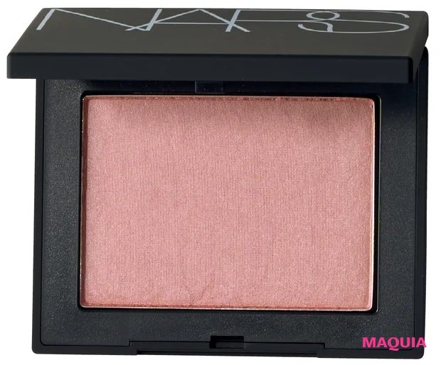 春新色でしたいトレンドメイク 与田祐希 NARS ブラッシュ N 906