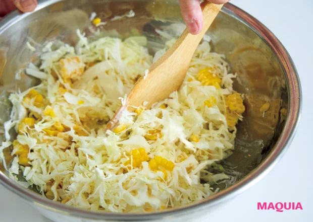 マキア 夏バテ 食べ物 薬膳 レシピ とうもろこしとキャベツのコールスロー 3