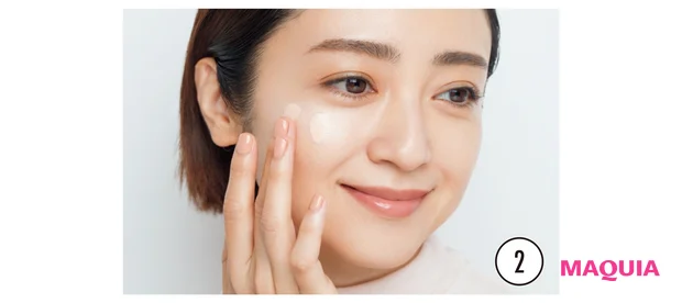 色つきBBで顔色を補正します