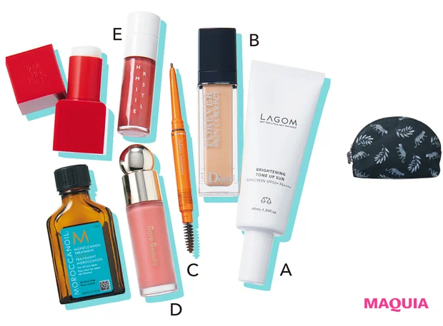 甲斐まりかさんのメイクアップポーチ