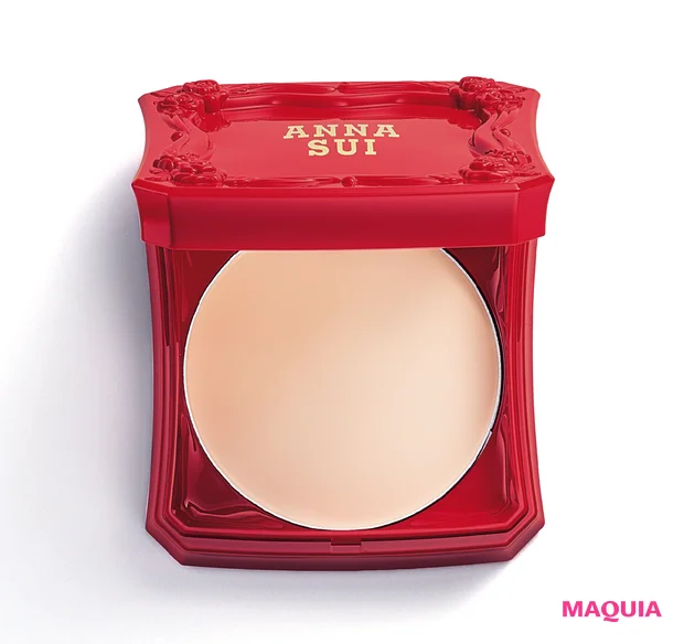 SNSでバズったバイユアの新作、GUCCIのリップグロスほか、注目コスメ6選_7