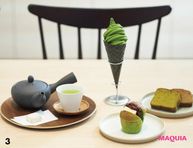 3「米粉のブラウニー」¥240や「酒茶ケーキ」¥300、「ジェラート」¥380〜も。