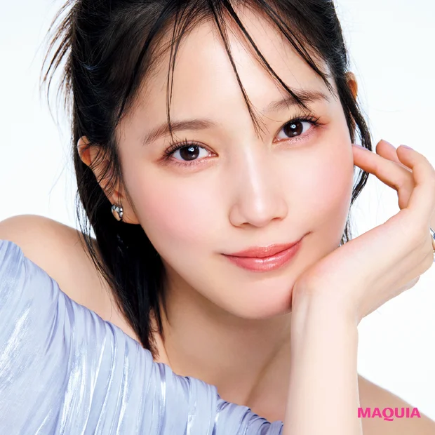 本田 翼さんが今頼りにするのは、ハリ・弾力系スキンケア。愛用5品をたっぷりレコメンド