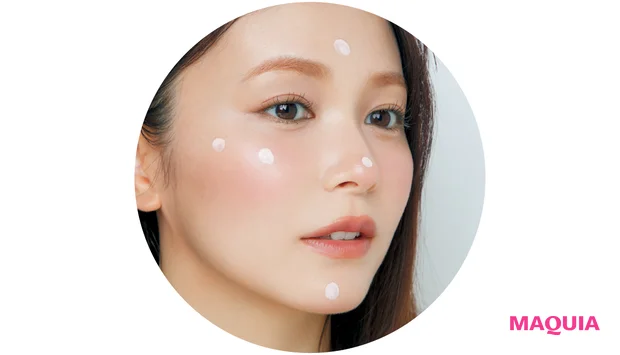 マキア 秋メイク 2025 チーク おすすめ ベースメイク SK-II ジェノプティクス CC プライマー ロージーピンク 使い方