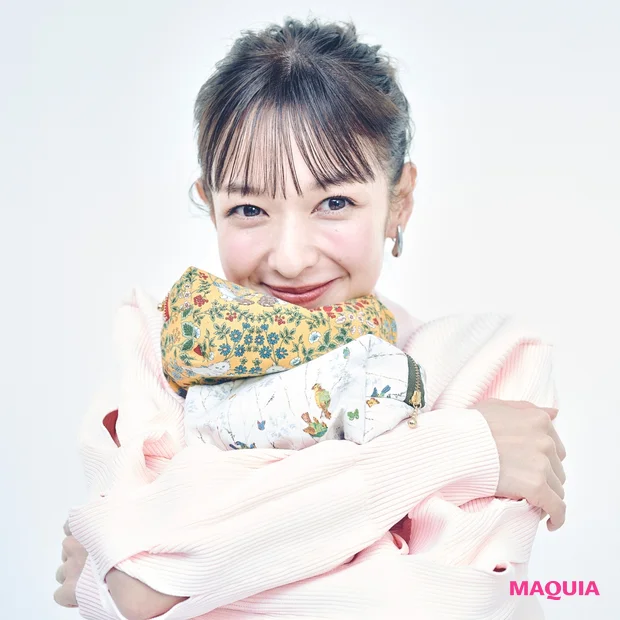 【森絵梨佳さん】初のYouTube連載がスタート！ 第1回「ポーチの中身…