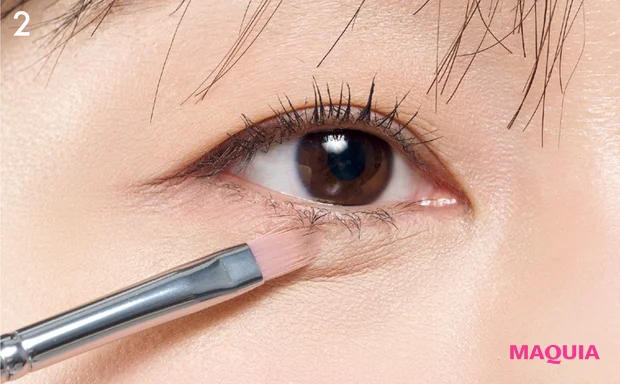 紫ぐま×たるみぐまタイプのくまカバー＆涙袋メイクのテクニック ラインを入れてマットパウダーをのせる