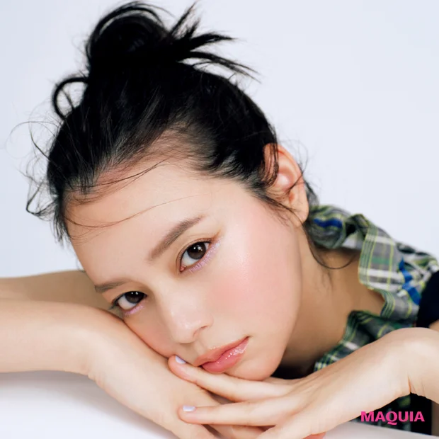 寒色パステルでここまで盛れる！元ギャルのヘア&メイク林由香里さんの最旬“…