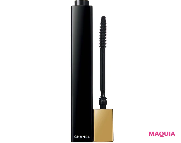 クリスマスコフレ 2025 シャネル アイシャドウ アンド マスカラ セットに入っているヌワール アリュール 10 ヌワール