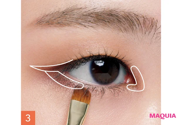 アイメイク 一重 長井かおり シャネル レ キャトル オンブル ブトン 219 目尻 目頭