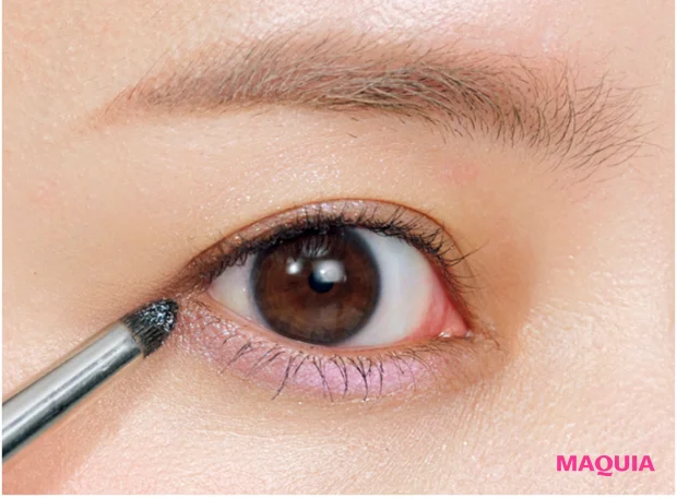 寒色パステルでここまで盛れる！元ギャルのヘア&メイク林由香里さんの最旬“盛れメイク”_4