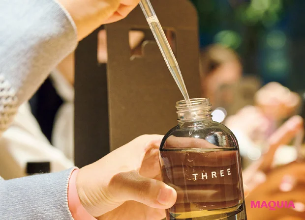 マキアサロン美容バスツアー2025 THREE HIBIYAでアロマディフューザー作り