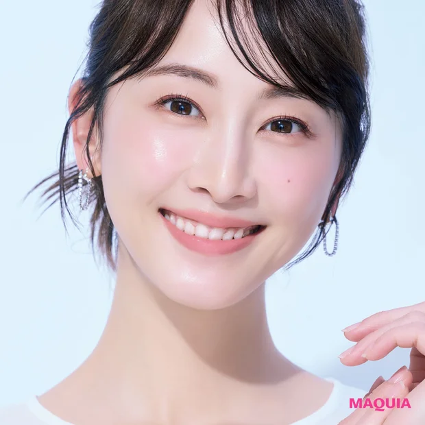 【松井玲奈さんの最新愛用コスメ14選 】お気に入り成分はナイアシンアミド…