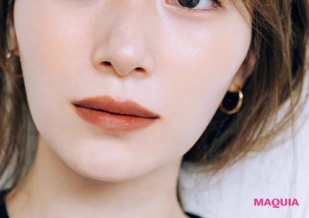 櫻坂46 守屋麗奈 おすすめブラウンリップ ジバンシイ  ルージュ・ジバンシイ・ベルベット・マット N02を使ったメイク