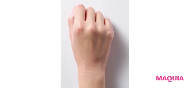 透明感を底上げする新作トーンアップUVを検証！ カラーやテクスチャー、肌映えをチェック_10