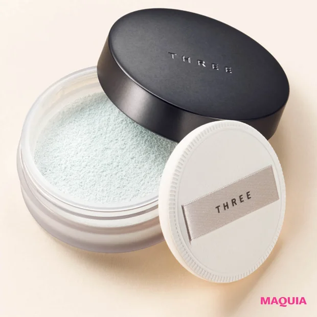 2026最新 ヘア&メイク 長井かおりさんおすすめのパウダー THREE アドバンスドエシリアル スムースオペレーター ルースパウダー X04