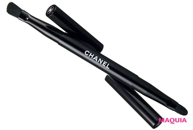 チャコットの“究極スポンジ”、M·A·Cの名品ブラシも。河嶋 希さんが惚れ込むメイクツール5選_8