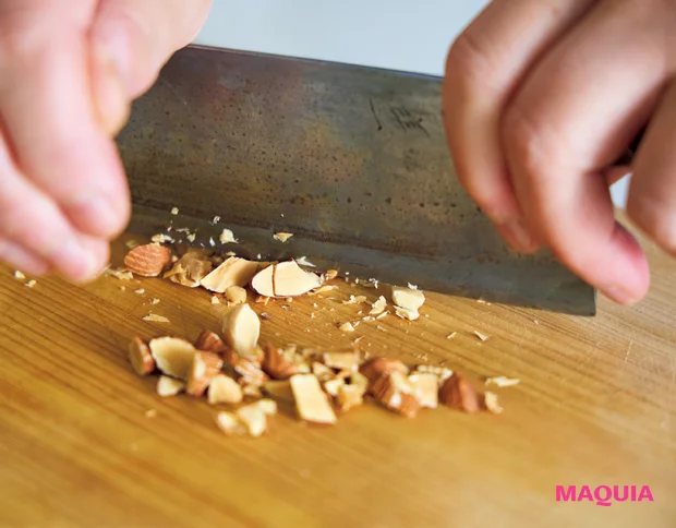 マキア 夏バテ 食べ物 レシピ 薬膳 しらすアーモンドそば 2