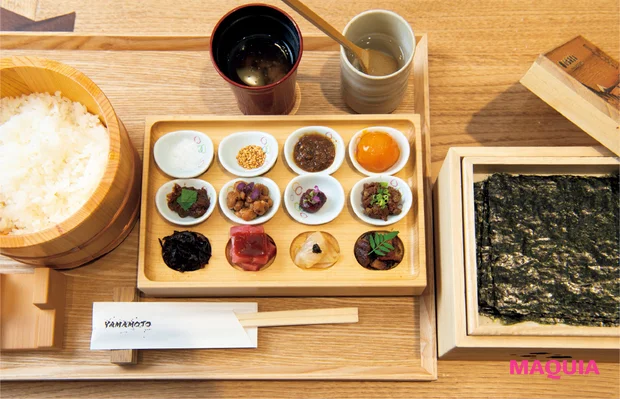 山本海苔店初の飲食業態　手巻き YAMAMOTO　「おにぎり ぼんご」の女将監修メニュー