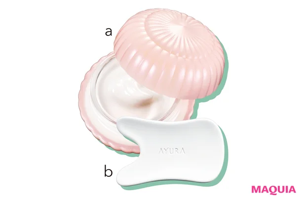 aビカッサフォースセラムα 55g ¥8800、bビカッサプレート プレミアムα ¥3080/アユーラ
