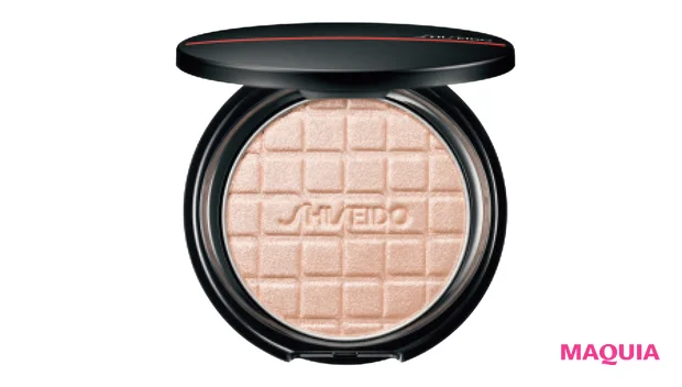 オーラデュウ プリズム イルミネーター 01 6g ¥4400/SHISEIDO