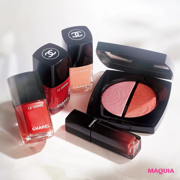 1フルール ドゥ プランタン ¥8000、2ルージュ アリュール ラック 77 ¥4200、3ヴェルニ ロング トゥニュ 883・4同 885・5同 887 各¥3200/シャネル(すべて2021/1/8限定発売)