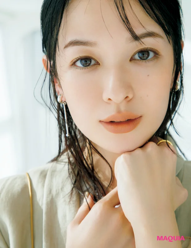 くすみ一掃の最短ルート、オレンジベージュリップで美肌を演出。春の新作リップからおすすめをセレクト