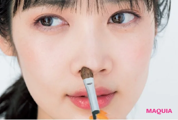 バッテンを描くように鼻先にシェーディングを入れる