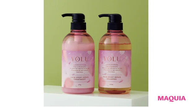 YOLU サクラ カームナイトリペア（右から）シャンプー 475ml ￥1540、トリートメント 475g ￥1540／I-ne（限定品）