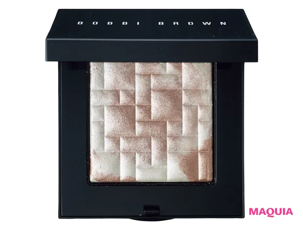 ボビイ ブラウン ハイライティング パウダー ピンクグロウ ¥6000/2016年発売