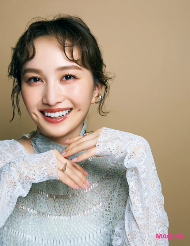 百田夏菜子 推し リップ ESTĒE LAUDER ピュア カラー メルト-オン グロススティック 128 2