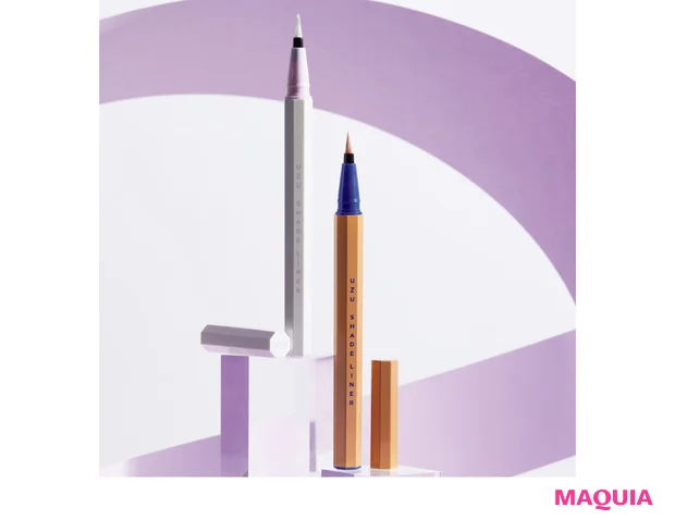 SHADE LINER(右から)シマーベージュ、プリズムピンク 各¥1694/UZU BY FLOWFUSHI(10/14公式オンラインストアにて先行発売、10/20限定発売)