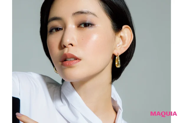 LOOK1 洒落感を宿した コンサバFace