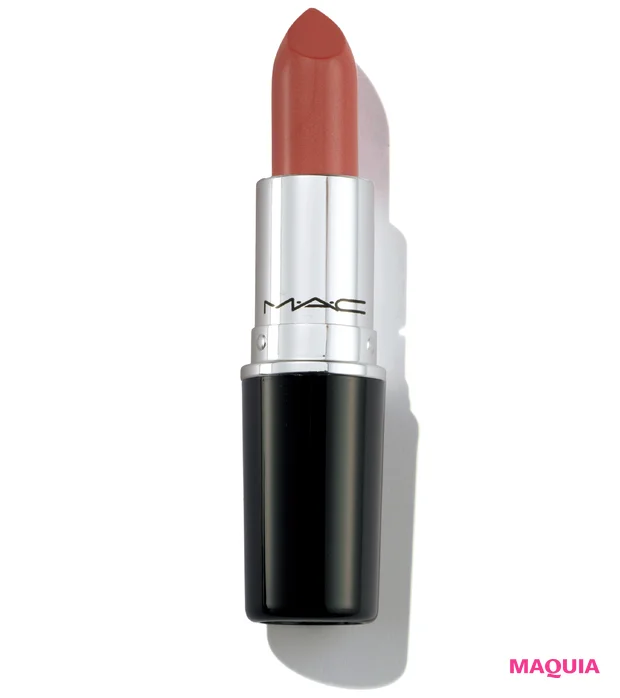 本田 翼さん、“リアル好き♡”が詰まった推しコスメ。キングダムの革命的マスカラ、M･A･Cの粘膜カラーリップほか_5