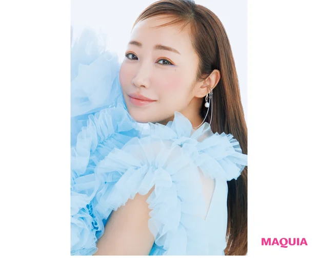 甘さと強さの両極をプレイフルに楽しむ