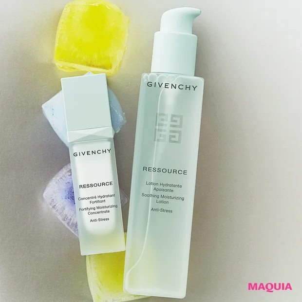 イドラ リソース(右から)ローション 200ml ¥6000、セラム 30ml ¥8000/パルファム ジバンシイ(5/29発売)