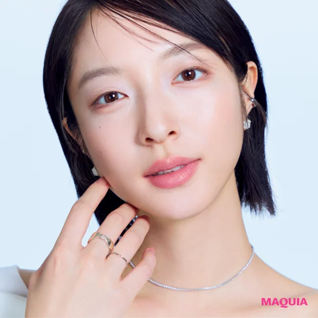 【おすすめ春新作ハイライト8選】HOW TOつきで今っぽいツヤ肌レシピをお届け