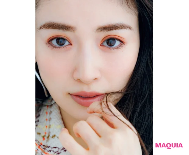 レイヤードは最小限 爽やかオレンジEye
