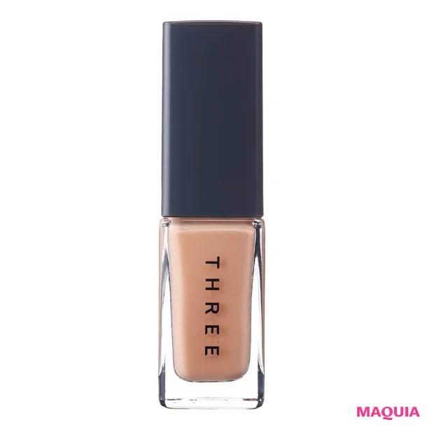  与田祐希さんがまとう2026年春新色で作るトレンドメイク THREE ネイルラッカー 21