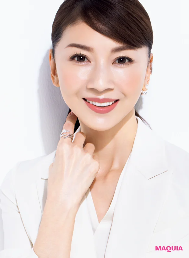 君島十和子さんが選ぶ、落ちないリップ名品。食べても飲んでも美人印象はそのまま!_4